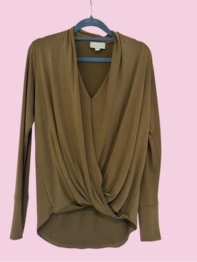 🎀VERONICA M🎀Olive Drape Front Faux Wrap Top🎀XS🎀Soft Chic Fabric🎀Brand New!